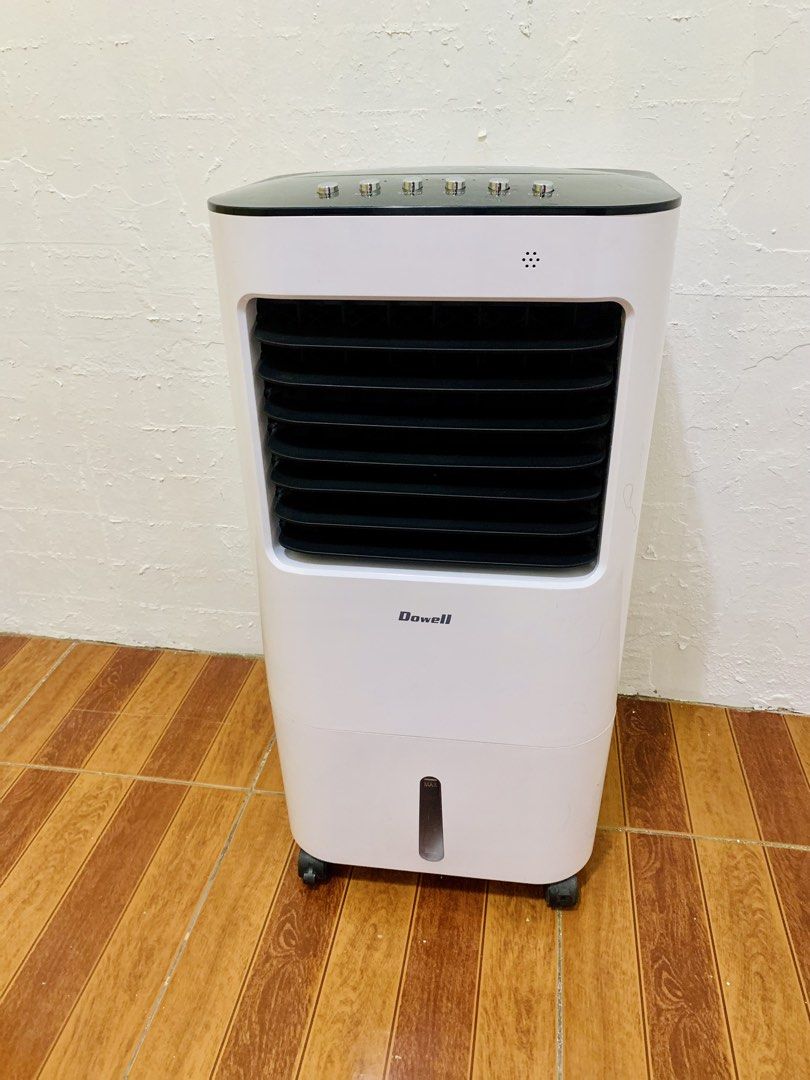 Dowell ARC-150R Air Cooler (Category: Air Conditioning and Heating) located in Manila. Submitted by magelltaba43697 (Listing ID 1470117461, Image 2). Description: D E C L U T T E R‼️ Dowell Air Cooler💨❄️ w/ Manual📄 2 Months pa lang✨ Original price: 7k Selling price: 3k Rfs: Nakastock lang sa kwarto, hindi rin namin masyadong nagagamit. NO ISSUE❎🙅‍♀️ Nawala lang yung remote at Ice Pack🥹 Specs👇 13L water tank capacity, 3-speed function (Low, M