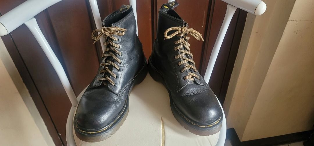 Dr. Martens original 1460 Made in England - PHP 3,000 (Category: Boots) located in Pasig City. Submitted by drivenn (Listing ID 1469974897, Image 1). Description: Dr. Martens original 1460 Made in England - PHP 3,000 8 US M / 7 UK / 41 EU Very good condition PHP 3,000 + SF PM to transact.