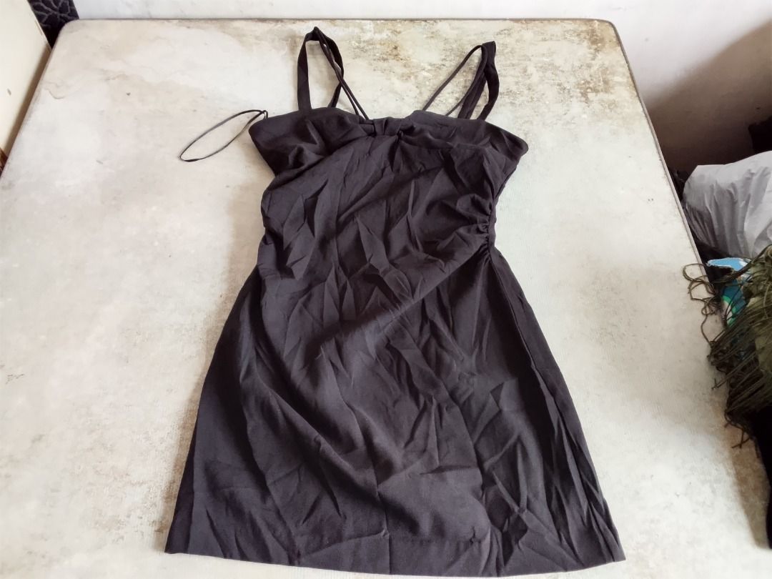 Dress US BNEWTAG (Zara) (Category: Dresses) located in Los Banos. Submitted by mania-62906 (Listing ID 1470032904, Image 1). Description: BNEWTAG. Authentic. US small .