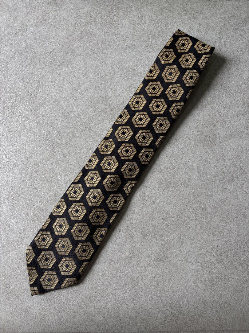 Dussel Necktie (Category: Ties) located in Pasig City. Submitted by chamoisee (Listing ID 1469995954, Image 1). Description: Dussel Necktie.