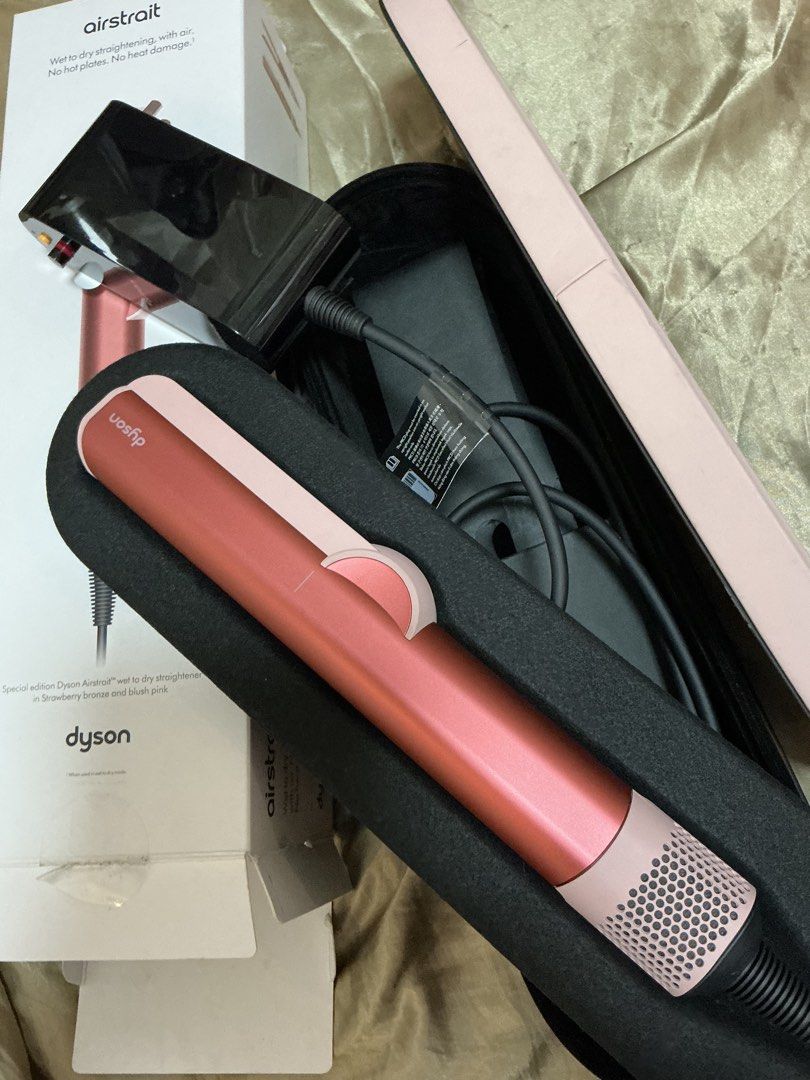 Dyson airstrait (Category: Hair) located in Siquijor. Submitted by lian_ching (Listing ID 1469998933, Image 1). Description: Good as new Limited edition color Comes complete.
