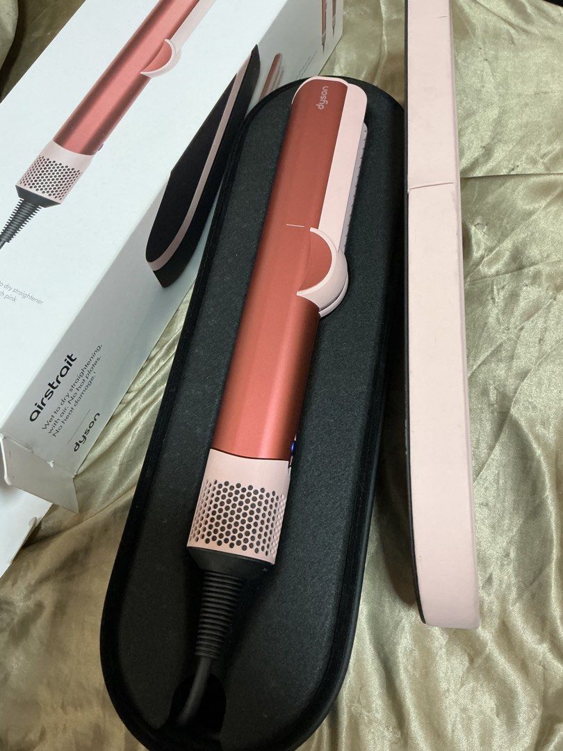 Dyson airstrait (Category: Hair) located in Siquijor. Submitted by lian_ching (Listing ID 1469998933, Image 2). Description: Good as new Limited edition color Comes complete.