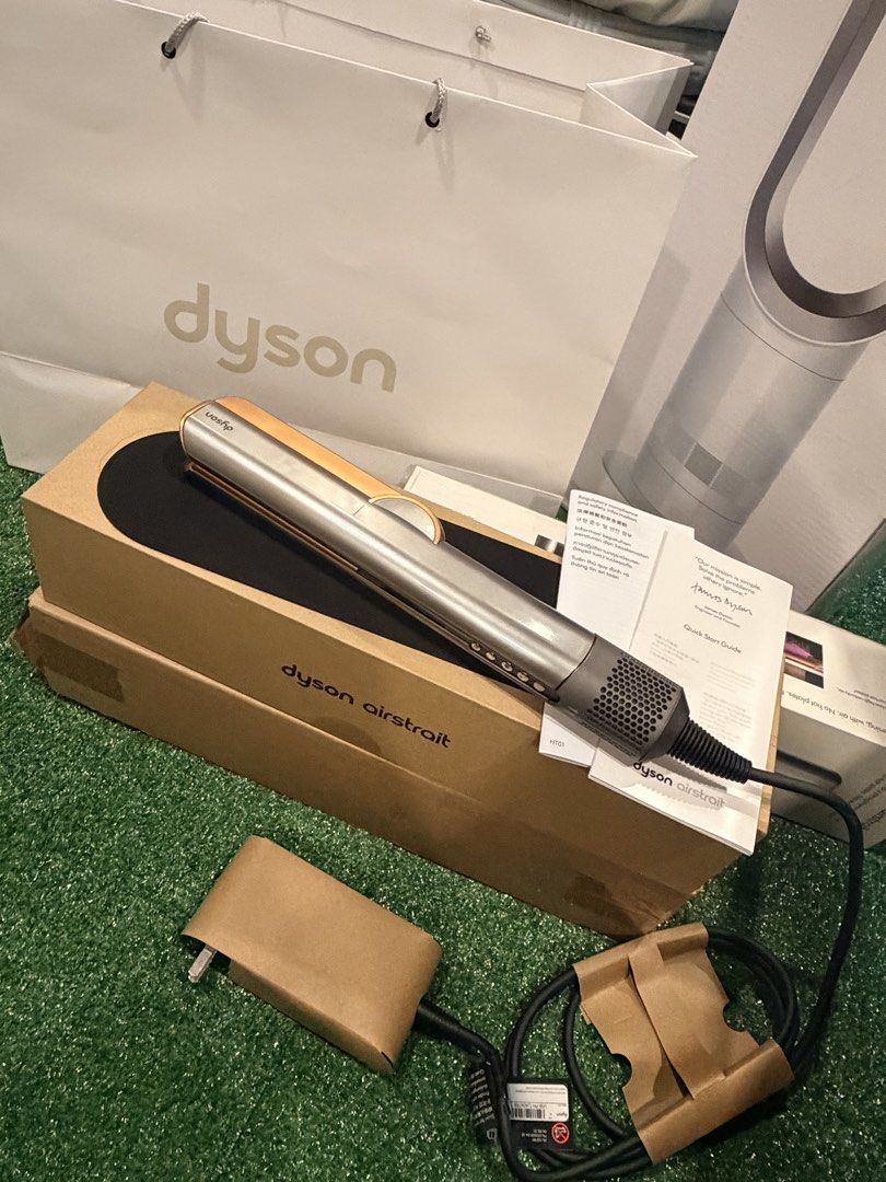 Dyson Airstrait straightener (Category: Hair) located in San Pablo. Submitted by yzapulutan14 (Listing ID 1470083136, Image 1). Description: Selling this brand new Dyson Airstrait. Bought directly from Dyson store. Unboxed for testing only. Rfs: Bought as bundle with the tower fan. I already have Airwrap. 25k negotiable.