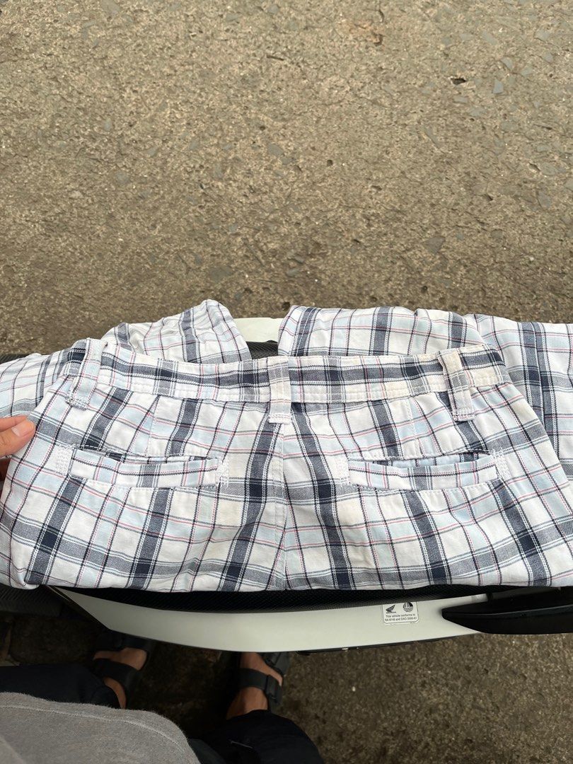 ECKO (Category: Shorts) located in City of Isabela. Submitted by ibzagga (Listing ID 1470112728, Image 3). Description: Size on tag 32.