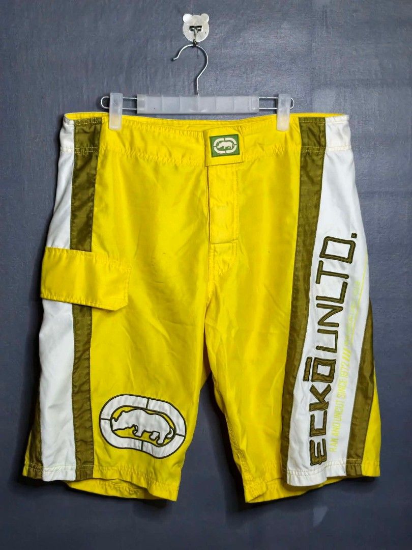 ECKO UNLTD. Board short (Authentic) (Category: Shorts) located in Quezon. Submitted by johh_sebastian (Listing ID 1470035160, Image 3). Description: measurements/dimensions waist 32 length 22 AS NEW, ANG GANDA NETO🫶.