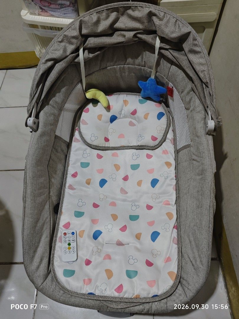 Electric Baby Swing (Category: Cots & Cribs) located in Marikina City. Submitted by alphanavy (Listing ID 1470093456, Image 3). Description: Used for 1½ month. complete accessories as posted. NO ISSUE! loc. Concepcion 1, Marikina.