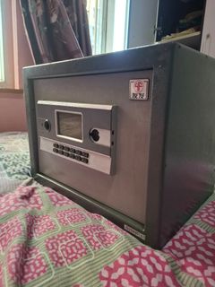 （分類：）位於 。 由 tahzan 提交（商品編號 1470023792，圖片 1）。簡介： 。