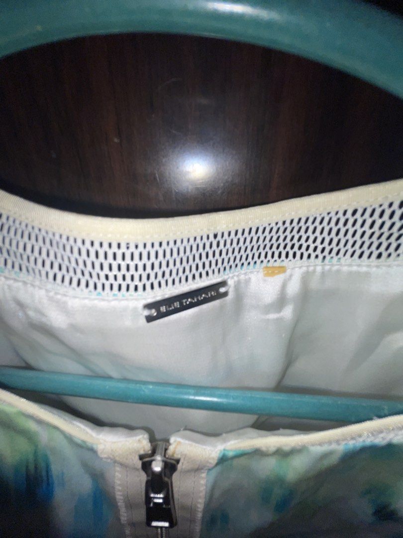 Elie Tahari Dress (Category: Dresses) located in Marikina City. Submitted by prelovedbyshams.sy (Listing ID 1470083365, Image 2). Description: .