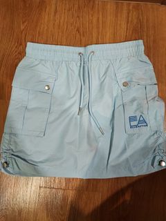 (Category: ) located in . Submitted by wardrobe14 (Listing ID 1469962662, Image 1). Description: .