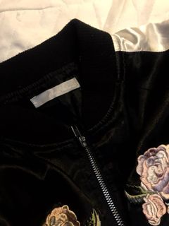 (Category: ) located in . Submitted by shop_glamcrave (Listing ID 1469957166, Image 1). Description: .