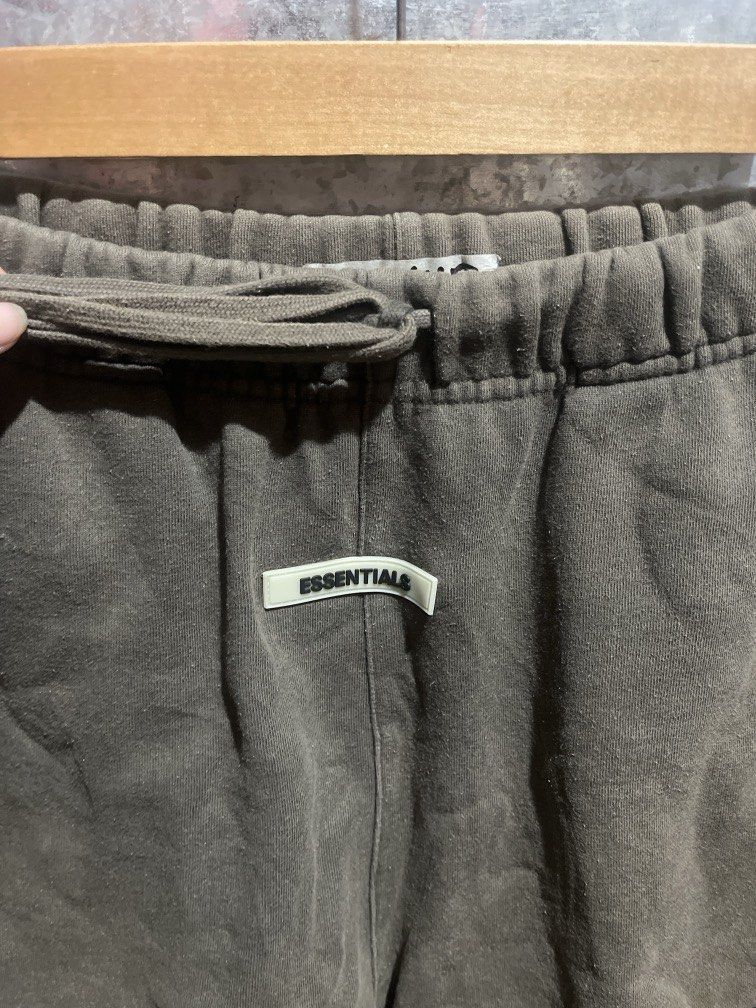 Essential cotton short (Category: Shorts) located in Baler. Submitted by shneyy (Listing ID 1470050238, Image 2). Description: .
