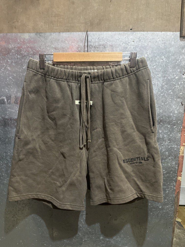 Essential cotton short (Category: Shorts) located in Baler. Submitted by shneyy (Listing ID 1470050238, Image 1). Description: .