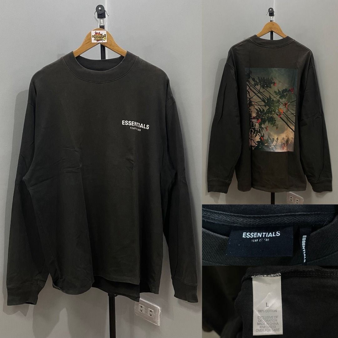 ESSENTIAL CREWNECK (Category: Coats, Jackets and Outerwear) located in Cabanatuan. Submitted by lootersgrails (Listing ID 1469953617, Image 1). Description: ESSENTIAL CREWNECK L30 W23 NO ISSUE.