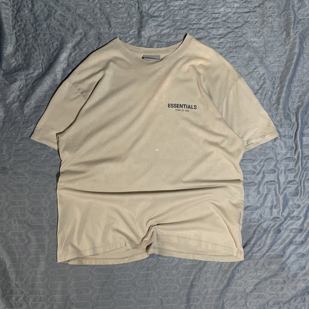 Essentials Cream FOG (Category: Tshirts & Polo Shirts ) located in Tubao. Submitted by dannvictor0119 (Listing ID 1470138297, Image 1). Description: Large - Xlarge Color rate 9/10 Bleach stain .