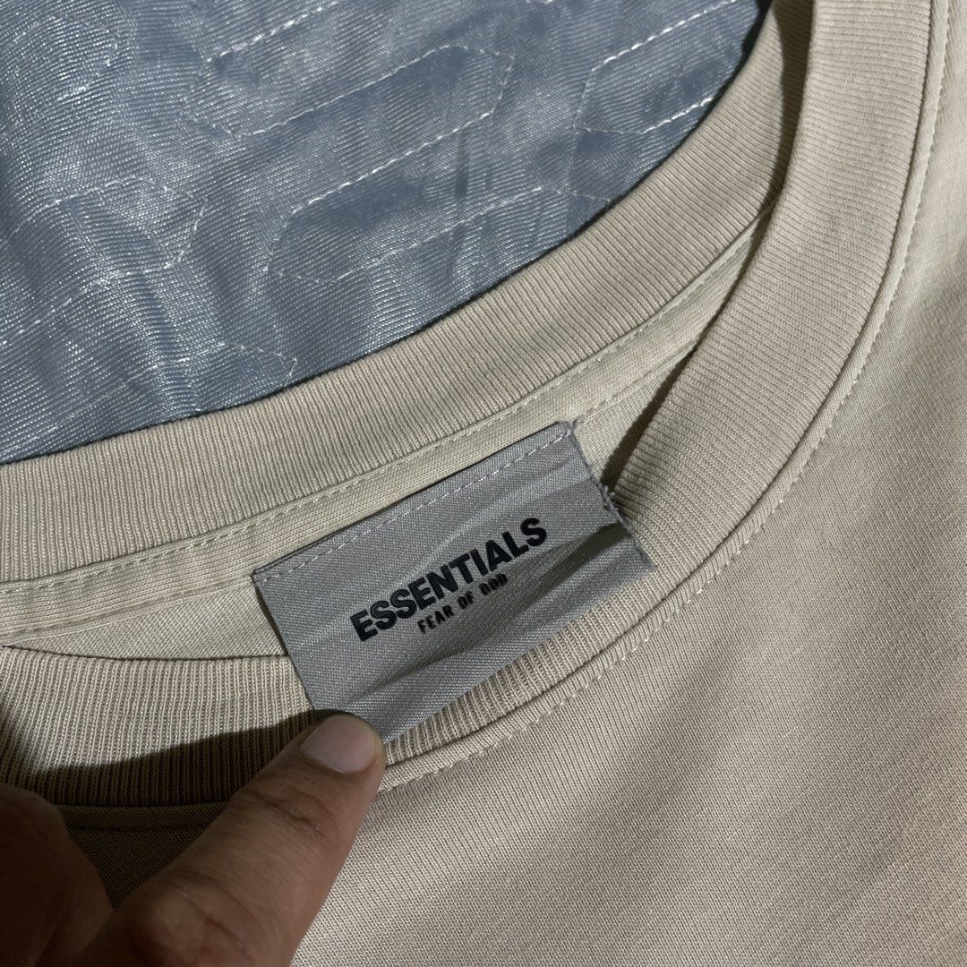 Essentials Cream FOG (Category: Tshirts & Polo Shirts ) located in Tubao. Submitted by dannvictor0119 (Listing ID 1470138297, Image 3). Description: Large - Xlarge Color rate 9/10 Bleach stain .