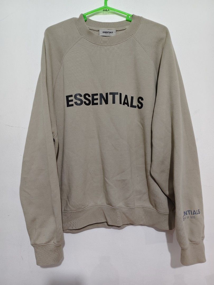 Essentials crewneck sweatshirt (Category: Coats, Jackets and Outerwear) located in Baguio. Submitted by taishuiha2026 (Listing ID 1470111732, Image 1). Description: .