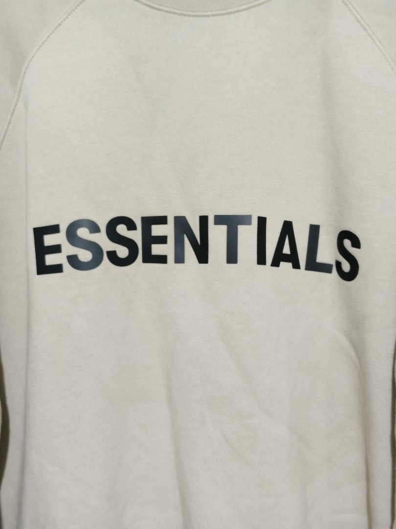 Essentials crewneck sweatshirt (Category: Coats, Jackets and Outerwear) located in Baguio. Submitted by taishuiha2026 (Listing ID 1470111732, Image 2). Description: .