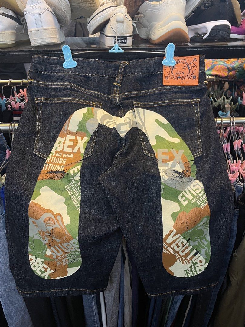 EVISU DAICOCK (Category: Activewear) located in Bacoor. Submitted by southhustlaaaaa (Listing ID 1469959371, Image 1). Description: EVISU DAICOCK ISSUE VISSIBLE ON PICTURE AUTHENTIC .
