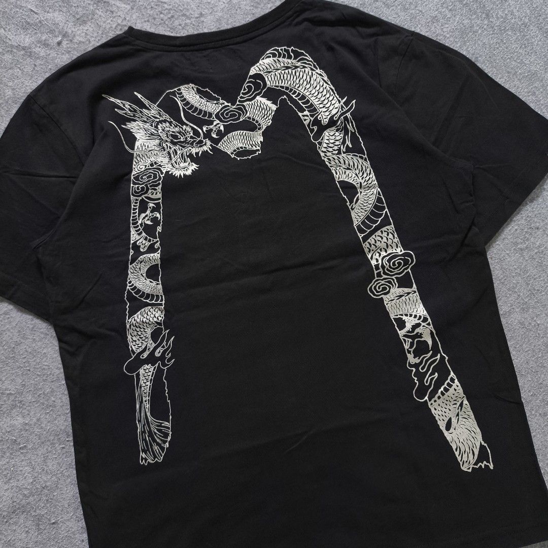 Evisu Dragon Daicock Shirt (Category: Tshirts & Polo Shirts ) located in Manila. Submitted by shykes_26 (Listing ID 1470099885, Image 3). Description: Dimensions Width - 20 Length - 26 Size on tag - L Issues - None.
