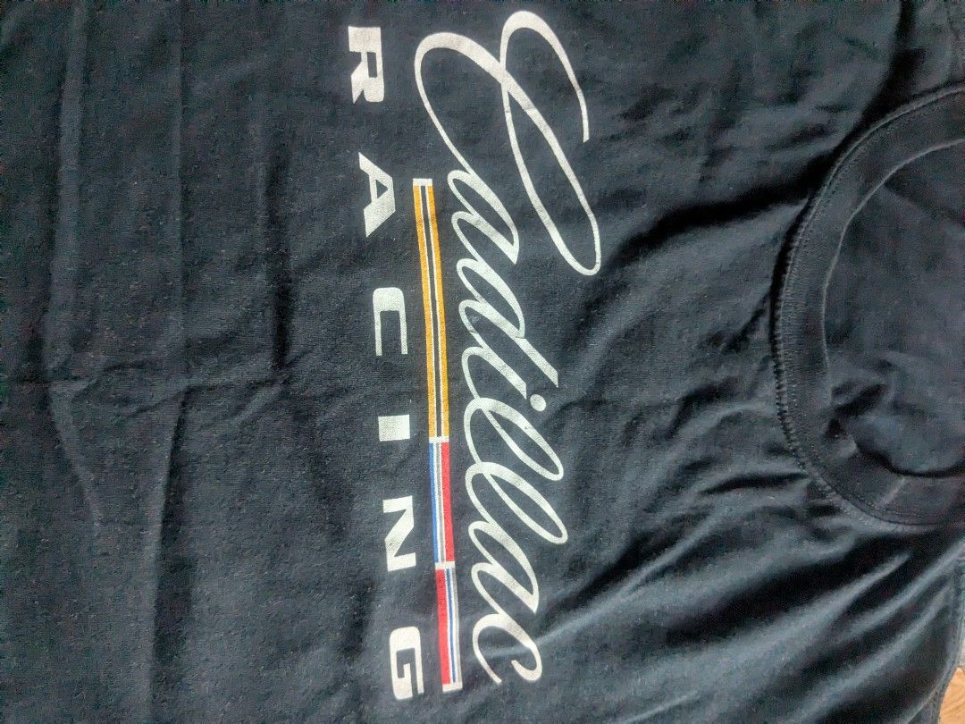 F1 Cadillac racing USA tshirt large (Category: Tshirts & Polo Shirts ) located in Manila. Submitted by ltdshop808 (Listing ID 1470045175, Image 3). Description: f1 Cadillac racing USA tshirt large made in Honduras used good condition silkscreen print size large Gildan tag wyswyg color black came from USA cotton fabric price p799 payment via gcash free shipping.