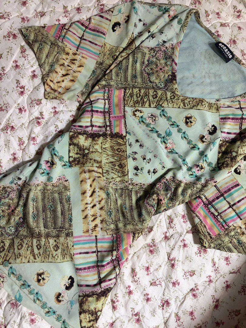 Fairy Whimsical Vintage Top (Category: Blouses) located in Muntinlupa City. Submitted by herellas0504 (Listing ID 1470059072, Image 3). Description: Mine: 450 Lock: 600 NO ISSUE SMALL-MED.