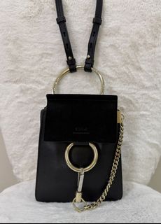 (Category: ) located in . Submitted by closet24 (Listing ID 1470048412, Image 1). Description: .