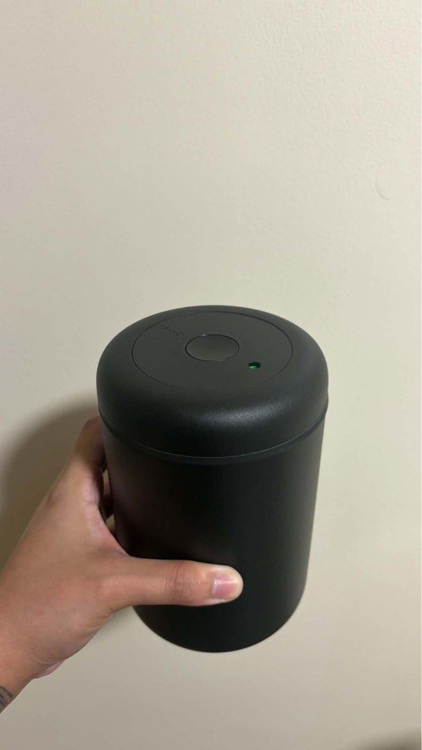 Fellow Atmos Vacuum Coffee Canister Matte Black (Category: Coffee & Tea Tableware) located in Quezon City. Submitted by jga07 (Listing ID 1470117236, Image 1). Description: Fellow Atmos Vacuum Cannister Matte 1.7L Guaranteed legit Used for a couple of months.