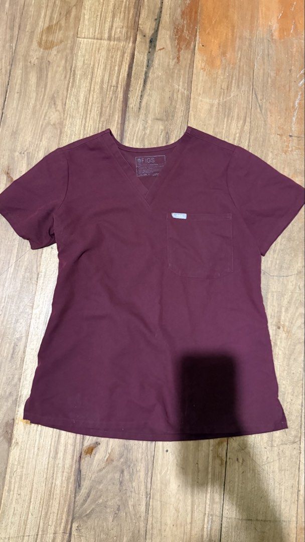 Figs Scrubs Set Burgundy - Small Petite (Category: Others Tops) located in Quezon City. Submitted by shop.lumii (Listing ID 1469957551, Image 1). Description: Figs Scrubs Set Burgundy - Small Petite - catarina top & zamora bottoms - size small petite - rfs: too big, will size down .