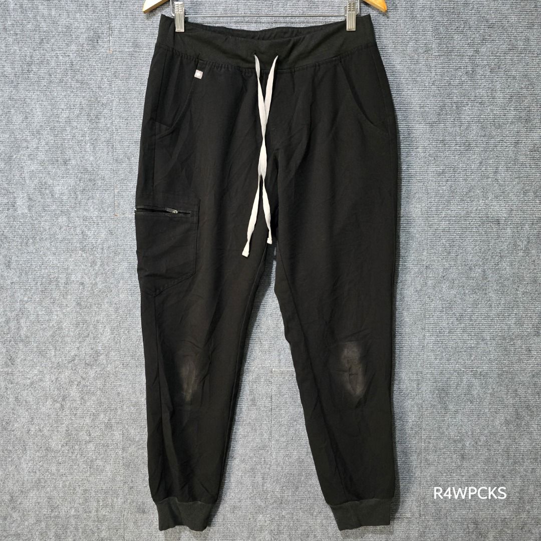 FIGS ZAMORA BLACK JOGGER SCRUB PANTS (Category: Other Bottoms) located in San Mateo. Submitted by r4wpcks (Listing ID 1470084282, Image 2). Description: Size on Tag: Medium Best Fit: 29 - 31 inches Waist: 29 - 32 inches Length: 38 inches Leg Hole / Hem: 4 inches Condition: 8/10 Color Rate: 8.5/10 Issue: Signs of use on knee area COLOR MAY VARY DUE TO LIGHTING Location: San Mateo Rizal, near Marikina J&T/Lalamove courier, shipping fee should be ha