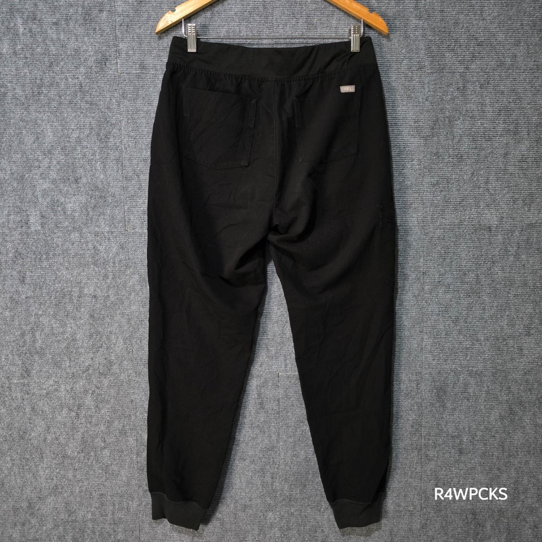 FIGS ZAMORA BLACK JOGGER SCRUB PANTS (Category: Other Bottoms) located in San Mateo. Submitted by r4wpcks (Listing ID 1470084282, Image 3). Description: Size on Tag: Medium Best Fit: 29 - 31 inches Waist: 29 - 32 inches Length: 38 inches Leg Hole / Hem: 4 inches Condition: 8/10 Color Rate: 8.5/10 Issue: Signs of use on knee area COLOR MAY VARY DUE TO LIGHTING Location: San Mateo Rizal, near Marikina J&T/Lalamove courier, shipping fee should be ha