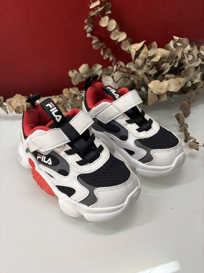 Fila sneakers kids (Category: Babies & Kids Fashion) located in Manila. Submitted by coolandchic (Listing ID 1469975201, Image 1). Description: .