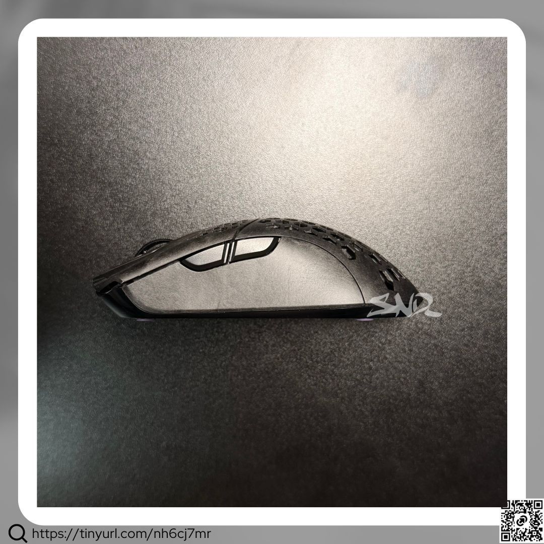 Finalmouse ULX Competition 8K | Small (Category: Mouse & Mousepads) located in Quezon City. Submitted by sonder_listings (Listing ID 1470112930, Image 2). Description: • Complete w/box & inclusions • Date of purchase: August 2026 • Installed xraypad obsidian pro dot skates • Sensor model: PixArt PAW3395 • Sensor: Optical • Switch type: Huano Blue Shell Blue Dots • DPI: 26000 DPI • Max acceleration: 50 G • Backlight: No • Scroll wheel: Yes • Colou