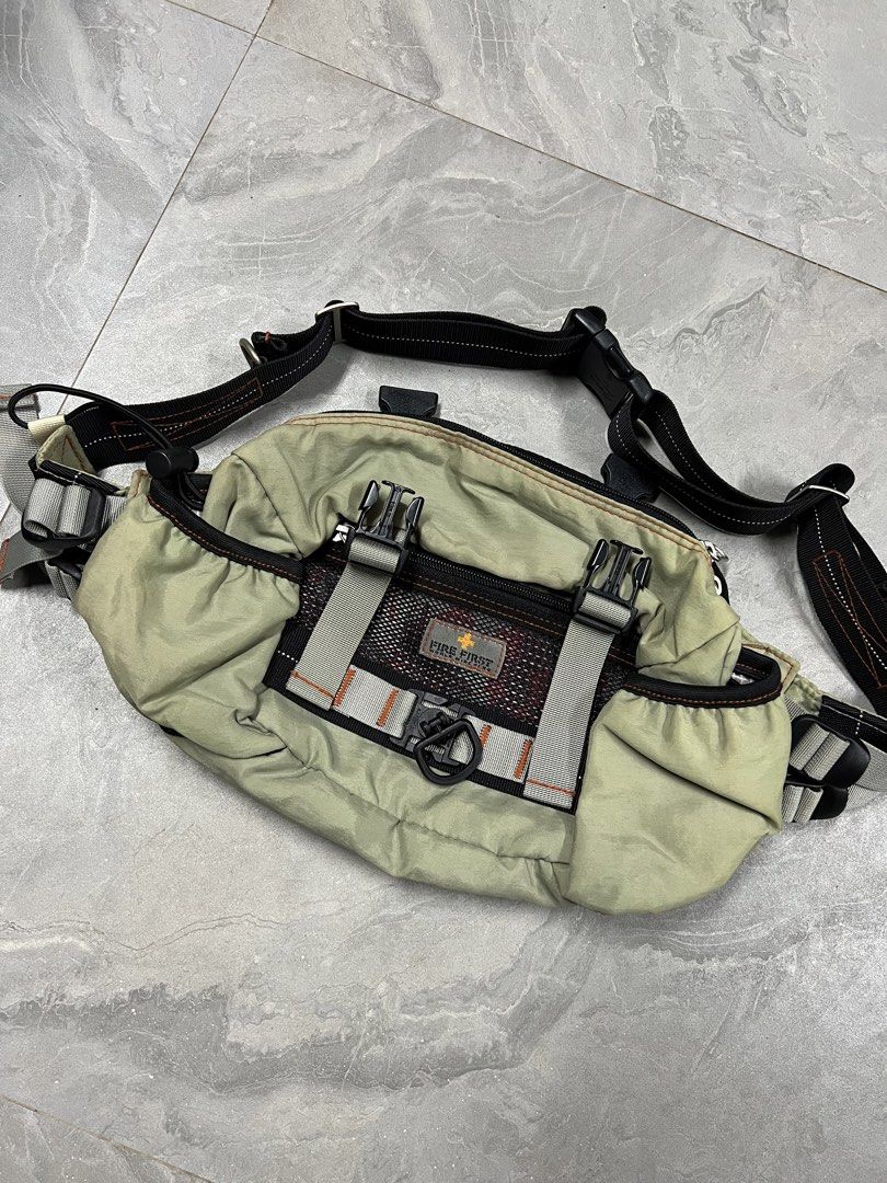 Fire First Tactical Waist Bag Olive Green Gorpcore Techwear Hip Pack (Category: Belt bags, Clutches and Pouches) located in Dapitan. Submitted by gelbread (Listing ID 1470038233, Image 1). Description: .