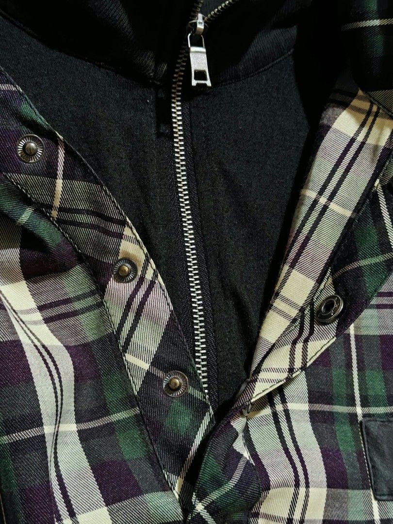 FLANNEL CHECKERED LONG SLEEVE (Category: Coats, Jackets and Outerwear) located in Muntinlupa City. Submitted by nofame12 (Listing ID 1469962002, Image 3). Description: PLEASE CHECK THE DETAILS OF THE ITEM ON FIRST PHOTO. LOCATION - SUCAT MUNTINLUPA CITY.
