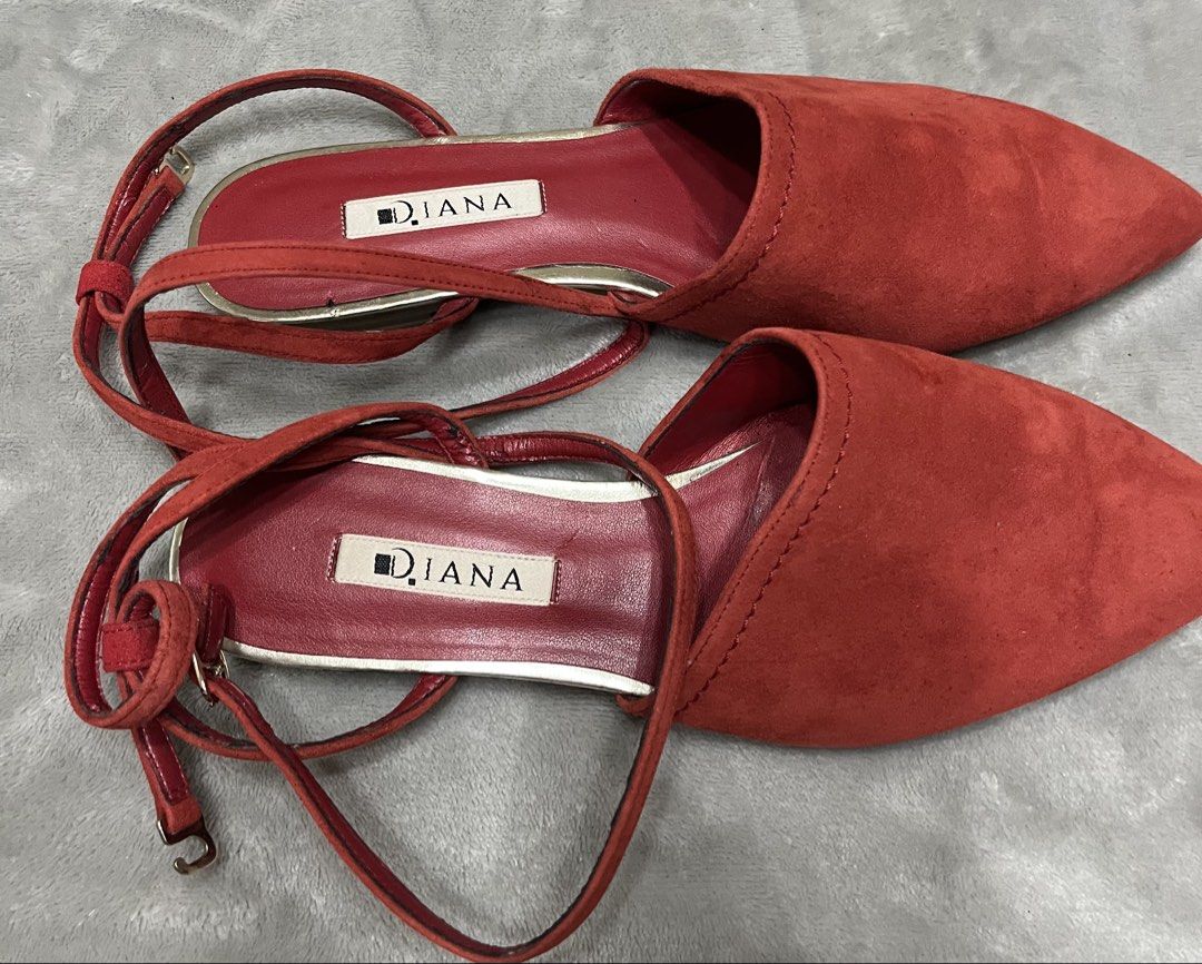 Flat sandals red (Category: Flats & Sandals) located in Bacoor. Submitted by ayit. (Listing ID 1470044496, Image 2). Description: Orig diana sandals personal japan 10 inches /27cm - Brand: Diana - Color: Red - Style: Pointed-toe flat sandals with ankle strap - Size: EU 38 (Size 25) - Origin: Made in Japan - Condition: 7/10.