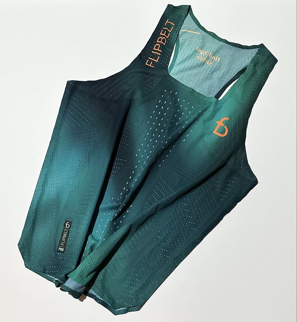 FlipBelt Men’s Marathon Mesh Tank (Category: Activewear) located in Manila. Submitted by reclaimed.shop (Listing ID 1470099002, Image 1). Description: 📩 DM us to claim or inquire for more details! Thank you!.