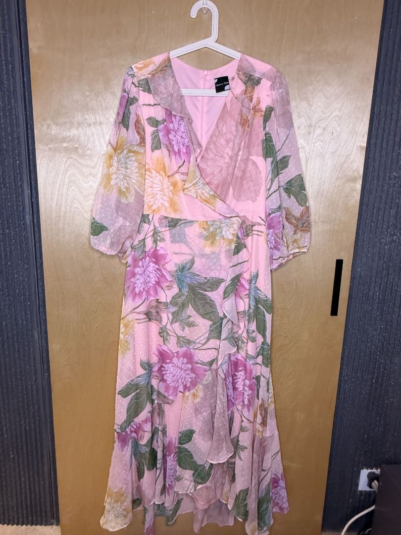 Floral Formal Dress (Category: Evening dresses & gowns) located in Pasig City. Submitted by the_thrift_fix (Listing ID 1470025556, Image 2). Description: Beautiful Floral Formal Dress Best for Garden Events or a Wedding Guest Dress Brand: Maison Tara Size: 14 Measurements: Arm Diameter 18inches Bust Diameter 40 inches Dress Length 54 inches Apologies but no time for other photos or "when worn" photos. Shipping c/o buyer. Shipping from Pasig. Paym