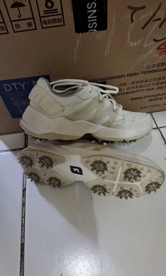 FOOT JOY GOLF SHOES (Category: Sneakers) located in Antipolo. Submitted by goldentiger-ac44 (Listing ID 1470093113, Image 1). Description: FOOTJOY FJ GOLF SHOES SIZE 6 EXCELLENT CONDITION PRICE 1800.