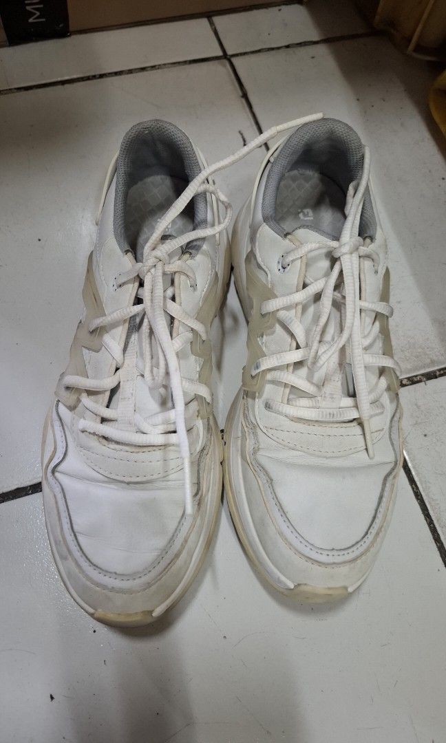 FOOT JOY GOLF SHOES (Category: Sneakers) located in Antipolo. Submitted by goldentiger-ac44 (Listing ID 1470093113, Image 2). Description: FOOTJOY FJ GOLF SHOES SIZE 6 EXCELLENT CONDITION PRICE 1800.