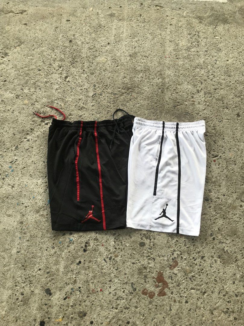 For aspack (Category: Shorts) located in Talisay. Submitted by abneralamo (Listing ID 1470032069, Image 1). Description: Jordan short both size large.