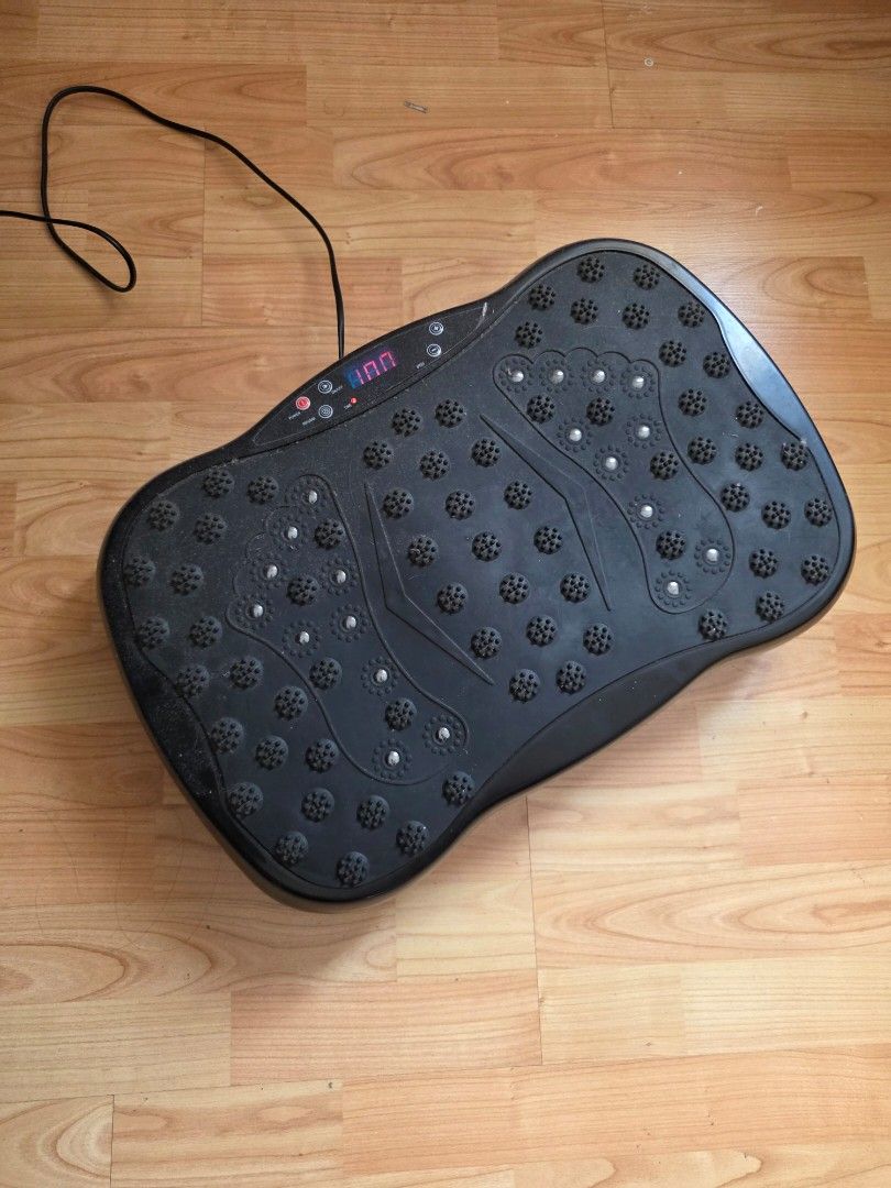 FOR SALE: Foldable Electric Treadmill Walking Pad (Category: Cardio & Fitness Machines) located in Manila. Submitted by eliasus_321 (Listing ID 1470025554, Image 3). Description: Perfect for home workouts, saving space, and hitting your daily step goals even when it’s raining outside! Price: ₱ 5,000 (Slightly negotiable for sure buyers) Product Features: • Brand: MY-HI • Compact & space-saving (Foldable handle/armrest) • Digital LED display track