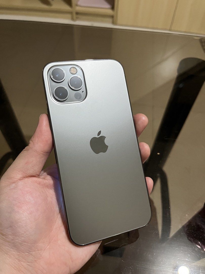 FOR SALE IPHONE 12 PRO 128GB IN PRISTINE CONDITION (Category: iPhone 12 Series) located in Pasig City. Submitted by arylramos90408 (Listing ID 1469980873, Image 1). Description: .