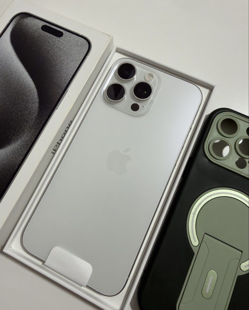 For Sale: Iphone 15 Promax (Category: iPhone 15 Series) located in Mandaluyong City. Submitted by christel115945 (Listing ID 1470077202, Image 1). Description: FOR SALE 📱 Decluttering my Iphone 15 Promax Details: Color: White Titanium Storage/Capacity: 256GB Battery Health: 84% Inclusion: Unit Original USB-C charging cable Original Box Casing No dents or scratches ☺️ Kakapalit lang din ng tempered glass. Price: ₱42,000 RFS: Upgrade Message me if