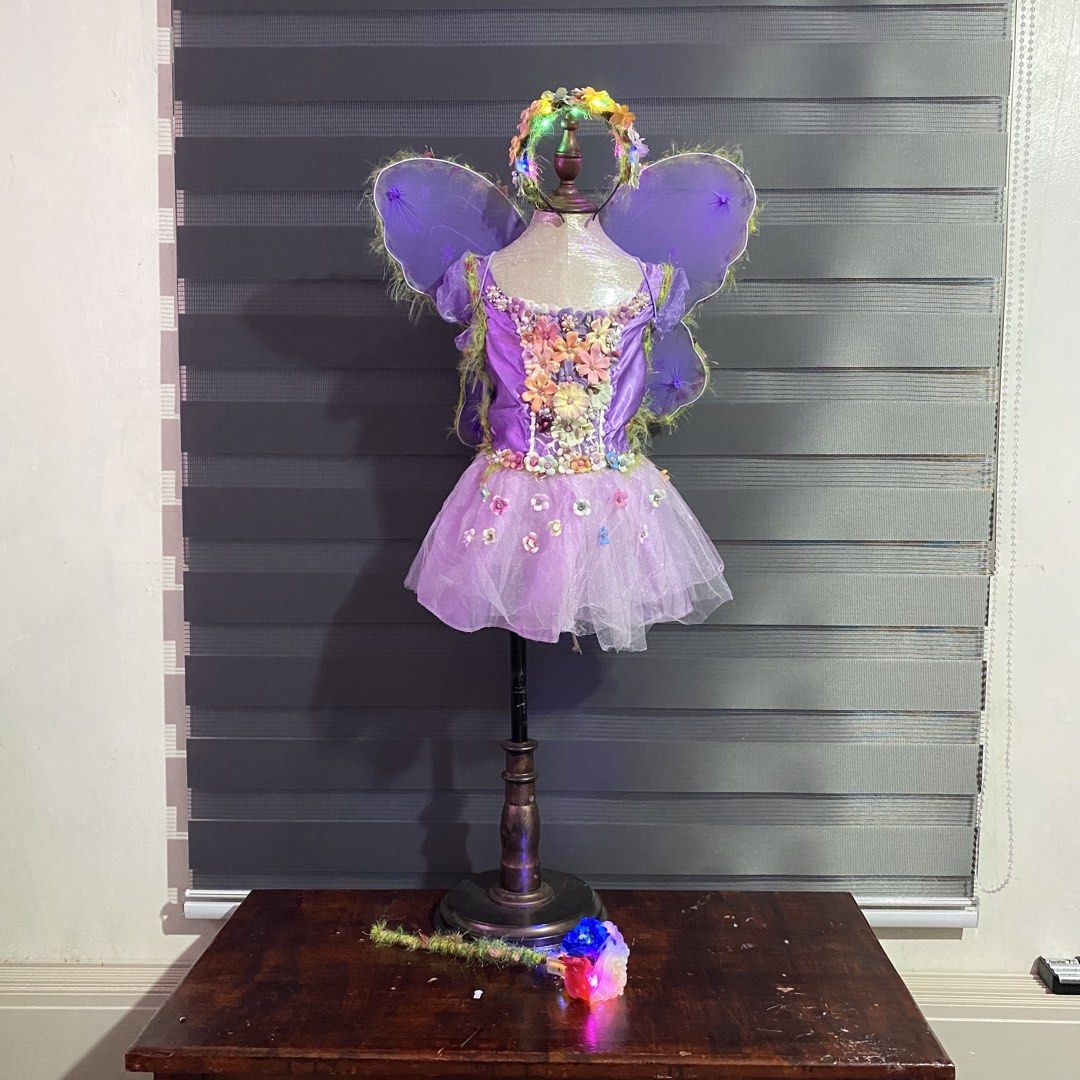 Forest Costume (Category: Everything Else Others) located in Caloocan City. Submitted by discusonlineshop (Listing ID 1470000126, Image 1). Description: complete set 3-4 petit.