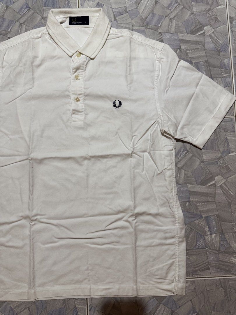 FRED PERRY POLO SHIRTS (Category: Tshirts & Polo Shirts ) located in Argao. Submitted by janmaning-0624l95 (Listing ID 1470012623, Image 3). Description: FRED PERRY POLO SHIRT SIZE MEDIUM DIMES 20.5 x 27 Excellent condition No issue 1,200 plus sf Location argao cebu.