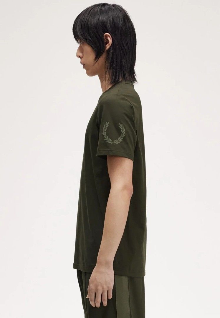 Fred perry tshirt (Category: Tshirts & Polo Shirts ) located in Manila. Submitted by machoxmatt (Listing ID 1469970186, Image 2). Description: brandnew size: small (w18.5 L27) color: hunting green mop:bdo/gcash shipping at buyer's expense.