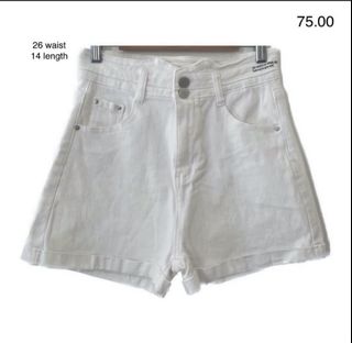 (Category: ) located in . Submitted by momentsofyouth.clothing (Listing ID 1469970624, Image 1). Description: .