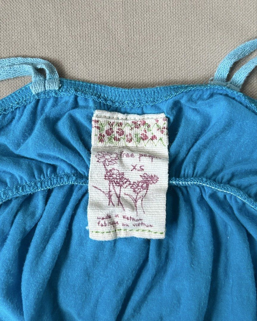 Free People Blue Boho Embroidered Top (Category: Sleeveless) located in Los Banos. Submitted by hotlinevintage777 (Listing ID 1470126618, Image 3). Description: — size: xs on tag, fits xs to m.