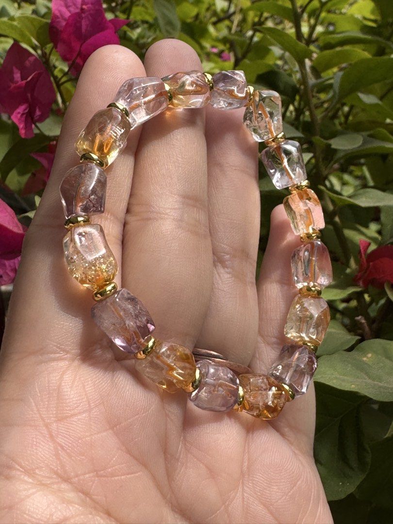 FREEFORM AMETHYST BRACELET 🍇M7_AME001 (Category: Bracelets) located in Bulacan. Submitted by selling_low_by_bella_ben (Listing ID 1469995865, Image 2). Description: FREEFORM AMETHYST 🍇M7_AME001 🏷️ 310 8+ mm beads 16 cm wrisrts.