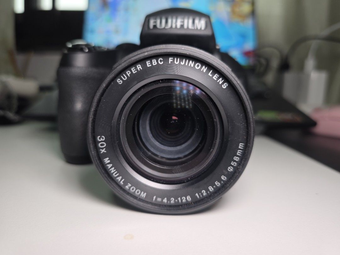 Fujifilm FinePix Bridge Camera with 30x Manual Zoom Lens, Photography ...